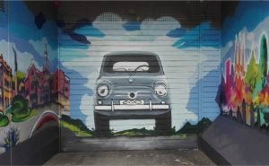 Decoración en graffiti parking puerta y paredes Barcelona - ArteExtra
