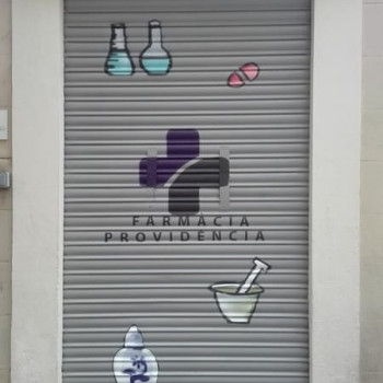 Decoración persiana graffiti en Barcelona - Gràcia