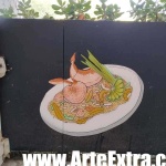 Detalle decoración graffiti maceteros terraza en Barcelona - 1