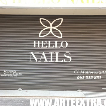 HELLO NAILS · Clot