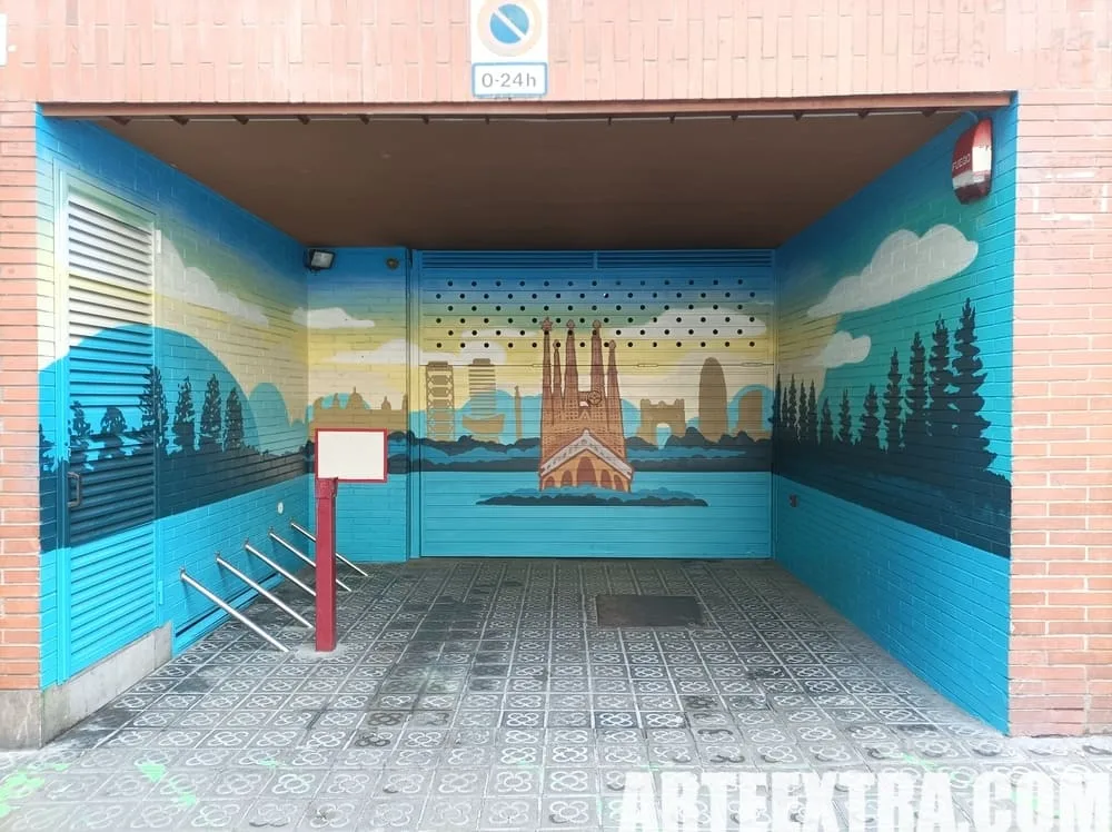 FO DE - Parking en Clot Barcelona - Skyline con Sagrada Familia
