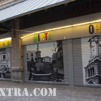 Persianas decoradas graffiti 1 a 4 en Mercat de Sants Barcelona por ARTEEXTRA 2