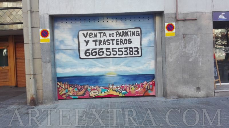 Puerta metálica parking decorada con graffiti skyline de Barcelona - ArteExtra