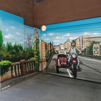 Sidecar pintado en graffiti en puerta parking comunidad en Barcelona por Arte Extra 1