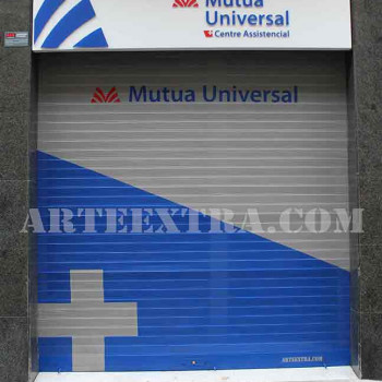persiana_logo_graffiti_mutua_universal_arte_extra_barcelona